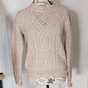 ARAN MOR | Women's Cream/Pink Streedagh Scallop Lace Stich Merino Wool Sweater